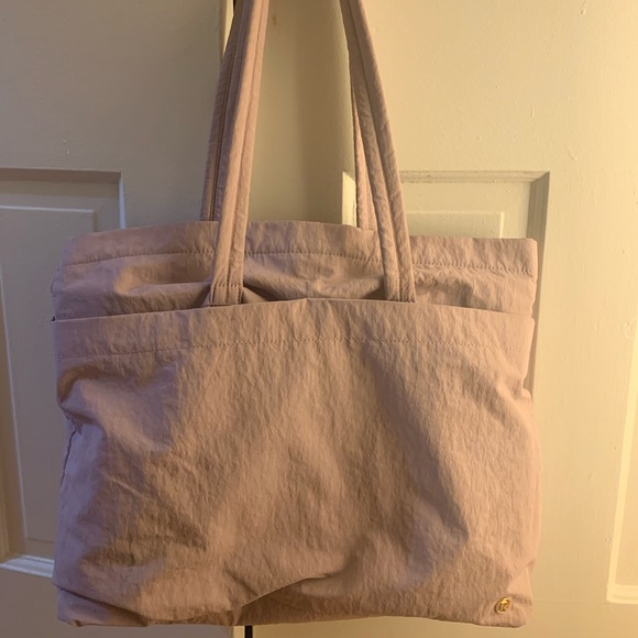 LULULEMON BAG— On My Level Tote Large 15L - Picture 2 of 6